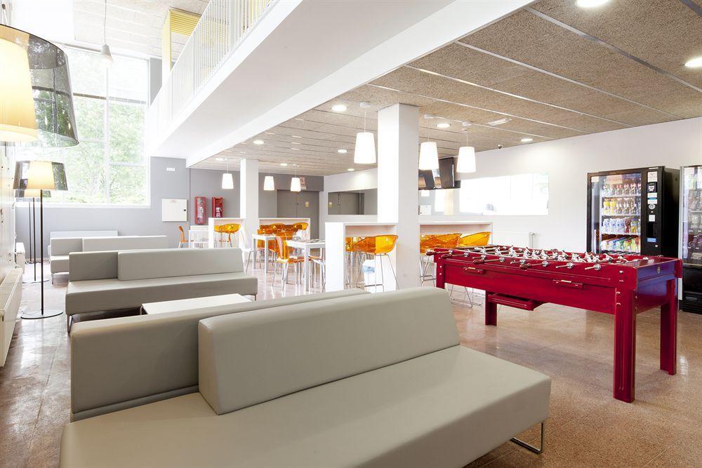 Residencia Universitaria Resa Manuel Agud Querol ซานเซบาสเตียน ภายนอก รูปภาพ