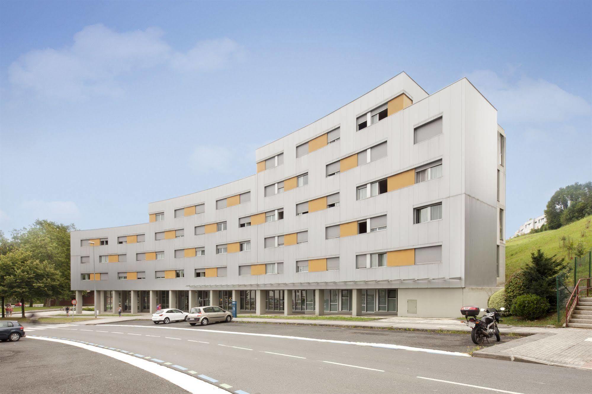 Residencia Universitaria Resa Manuel Agud Querol ซานเซบาสเตียน ภายนอก รูปภาพ