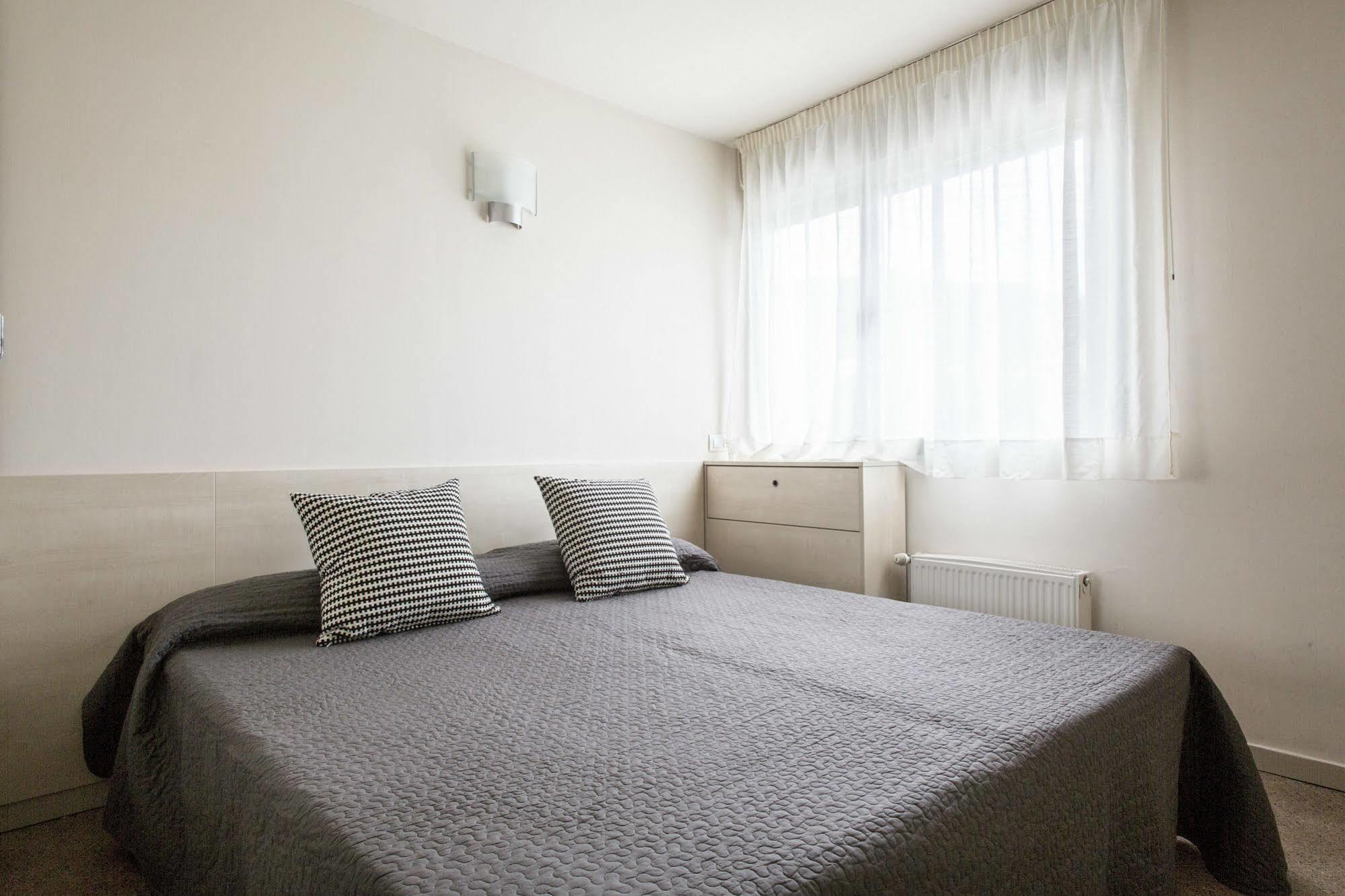 Residencia Universitaria Resa Manuel Agud Querol ซานเซบาสเตียน ภายนอก รูปภาพ