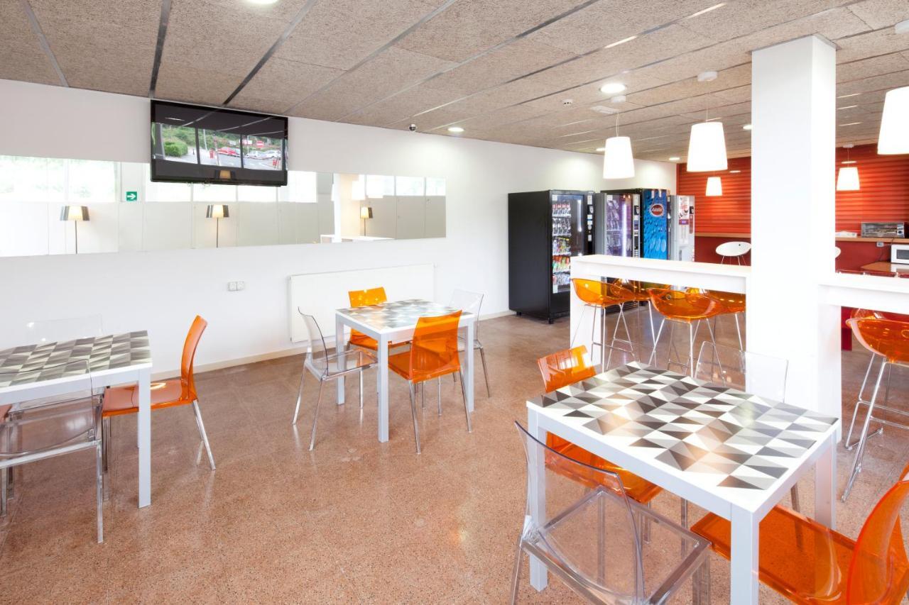 Residencia Universitaria Resa Manuel Agud Querol ซานเซบาสเตียน ภายนอก รูปภาพ